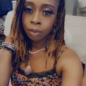 Meet your Posher, Janessa